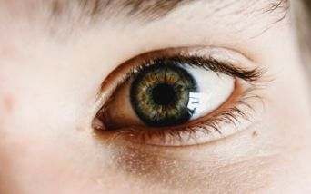 Quindici anni in attesa per una diagnosi di acromatopsia